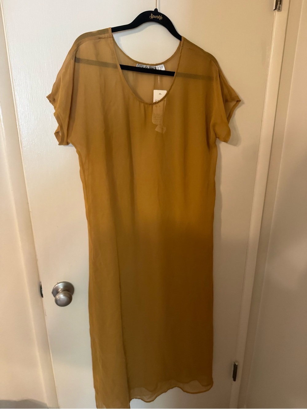 Relaxed Mustard Midi Shift Dress with Short Sleeves